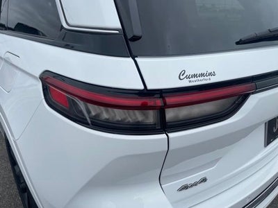 2023 Jeep Grand Cherokee Base