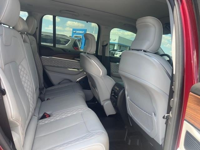 2022 Jeep Grand Cherokee Base