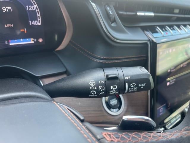 2022 Jeep Grand Cherokee Base