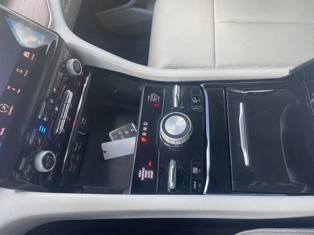 2022 Jeep Grand Cherokee Base