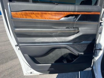 2023 Jeep Grand Wagoneer L Base