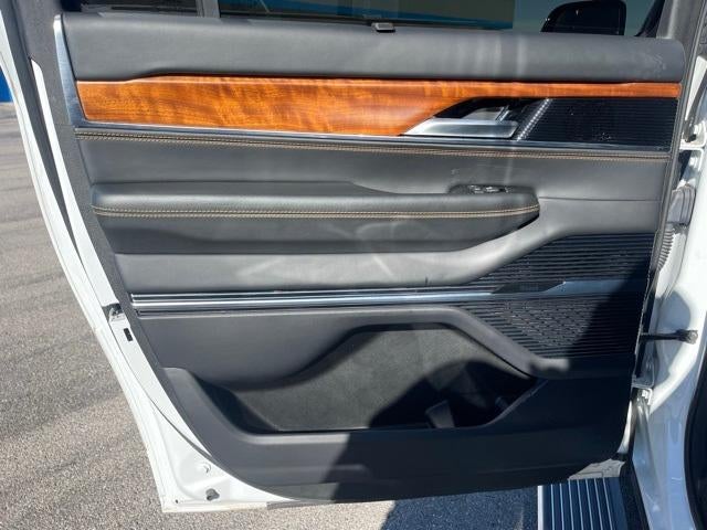 2023 Jeep Grand Wagoneer L Base