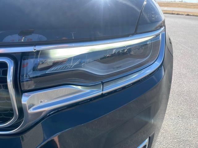 2022 Jeep Wagoneer Base