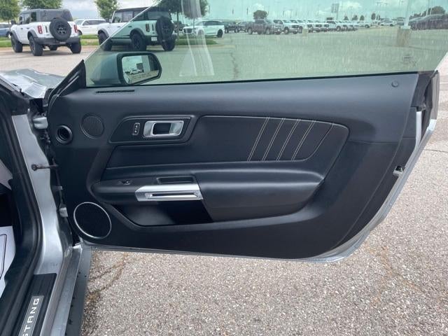 2022 Ford Mustang Base