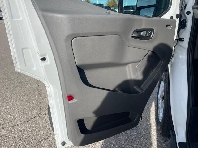 2022 Ford Transit Passenger Wagon Base