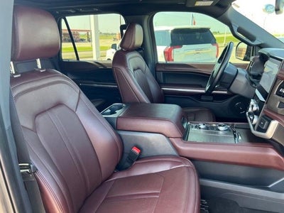 2024 Ford Expedition Base