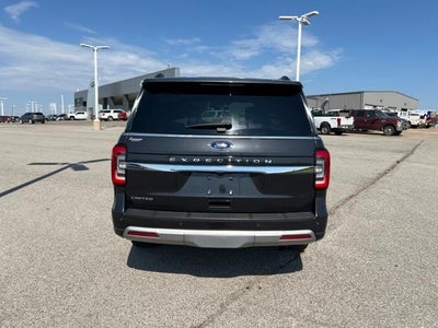 2024 Ford Expedition Base