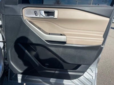 2023 Ford Explorer Base