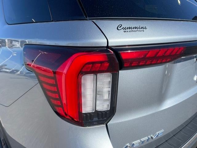 2025 Ford Explorer Base