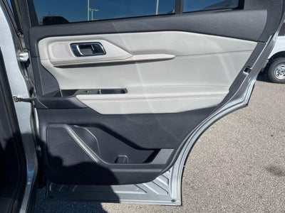 2025 Ford Explorer Base