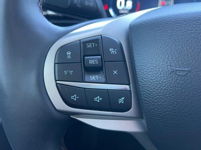 2025 Ford Explorer Base