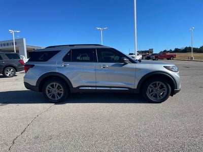 2025 Ford Explorer Base