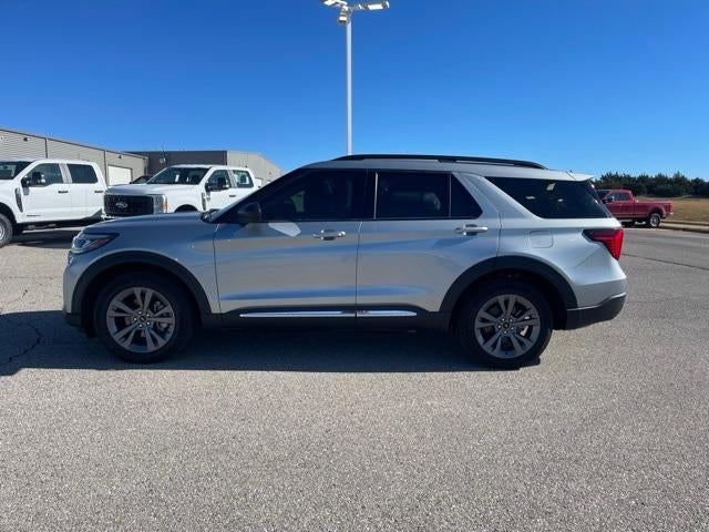 2025 Ford Explorer Base