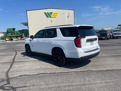 2023 GMC Yukon Base