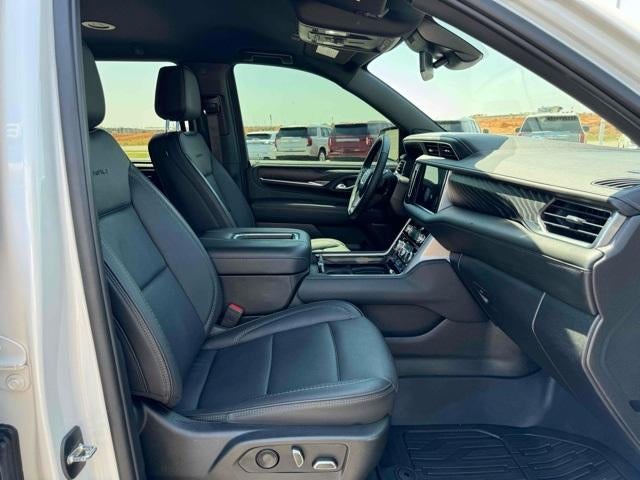 2023 GMC Yukon XL Base