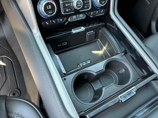 2023 GMC Yukon XL Base