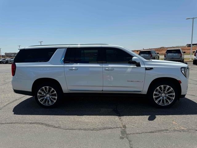 2023 GMC Yukon XL Base