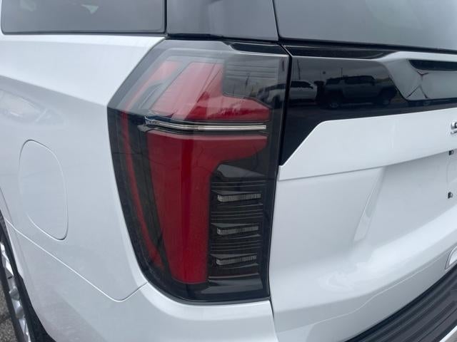 2025 Chevrolet Suburban Base