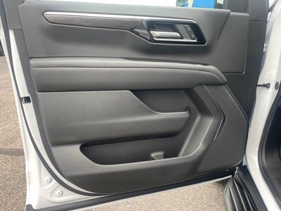 2025 Chevrolet Suburban Base