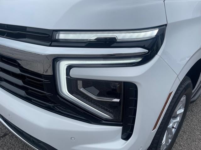 2025 Chevrolet Suburban Base