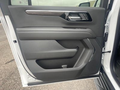 2025 Chevrolet Suburban Base