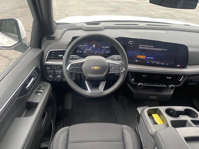 2025 Chevrolet Suburban Base