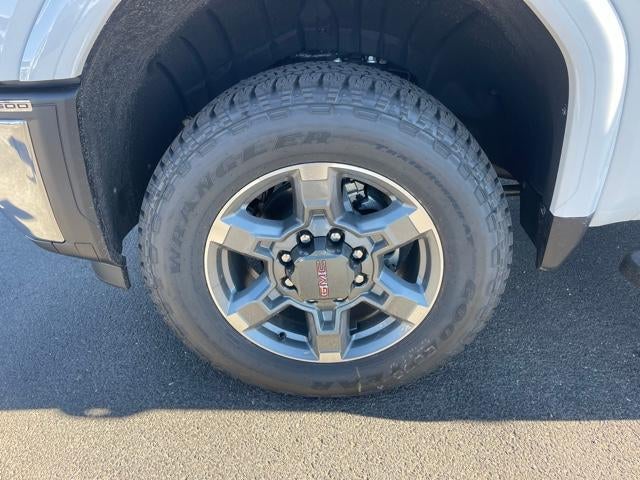 2026 GMC Sierra 2500 HD Base