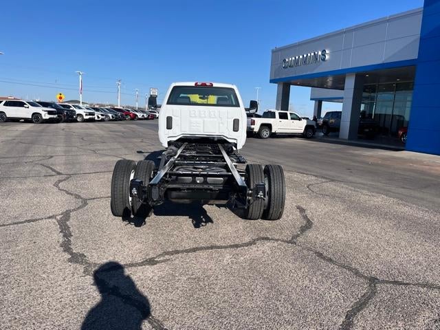 2023 Chevrolet Silverado 5500 HD Base