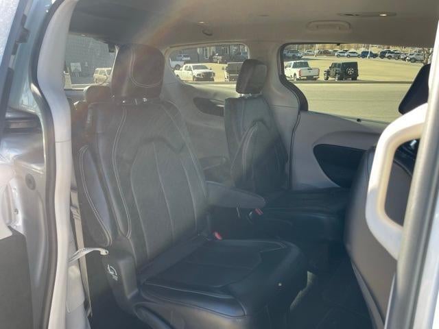 2024 Chrysler Pacifica Base