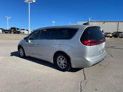 2024 Chrysler Pacifica Base