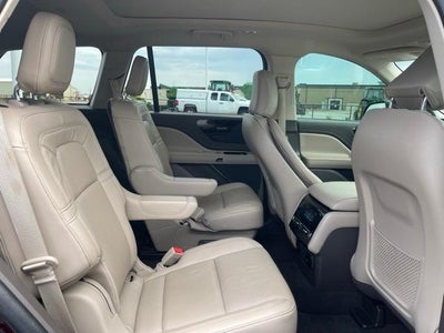2022 Lincoln Aviator Base