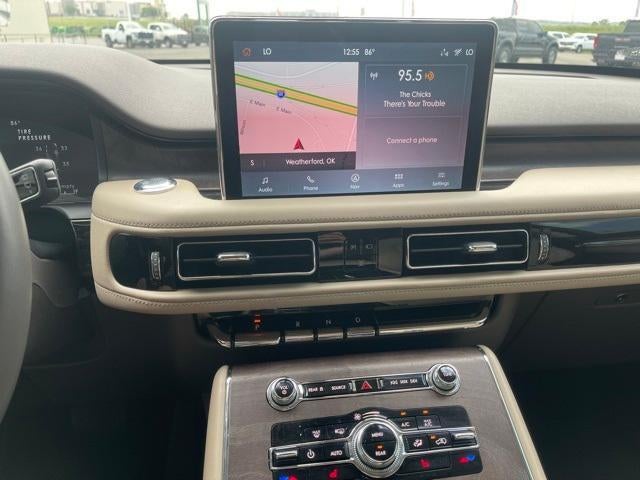 2022 Lincoln Aviator Base