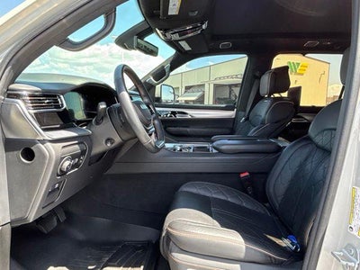 2022 Jeep Grand Wagoneer Series III