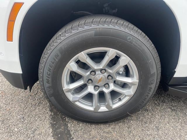 2025 Chevrolet Suburban LS