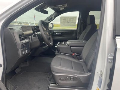 2025 Chevrolet Suburban LS