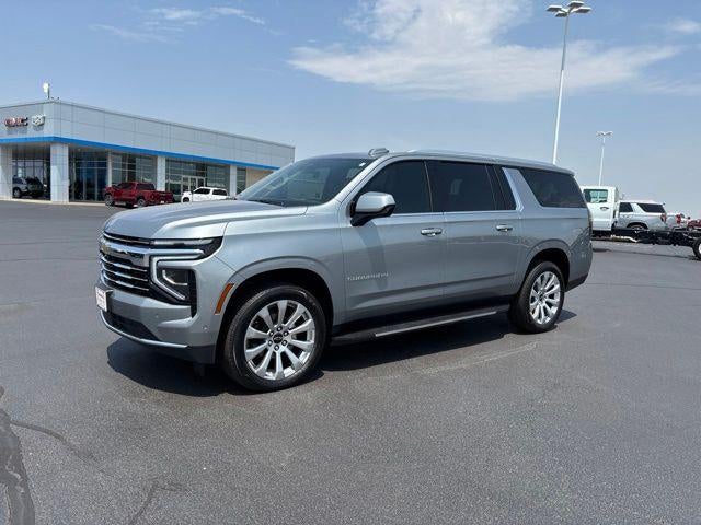 2025 Chevrolet Suburban LT
