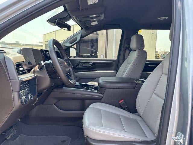2025 Chevrolet Suburban LT
