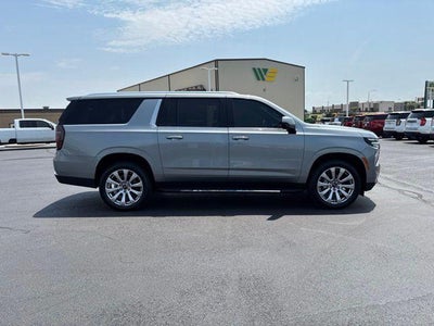 2025 Chevrolet Suburban LT