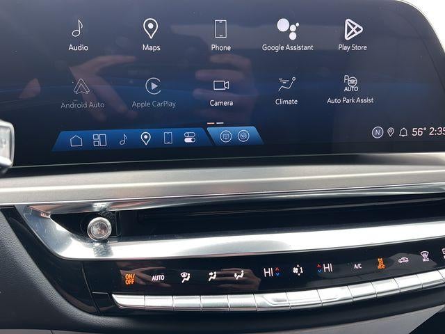 2024 Cadillac LYRIQ Luxury 2