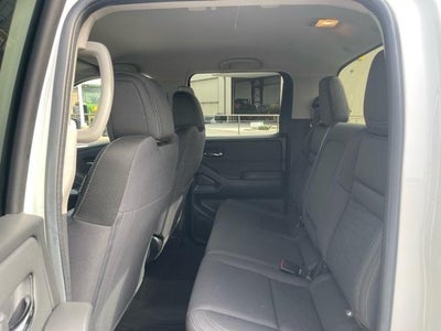 2024 Nissan Frontier SV