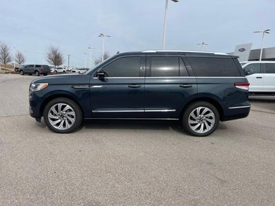 2024 Lincoln Navigator Premiere